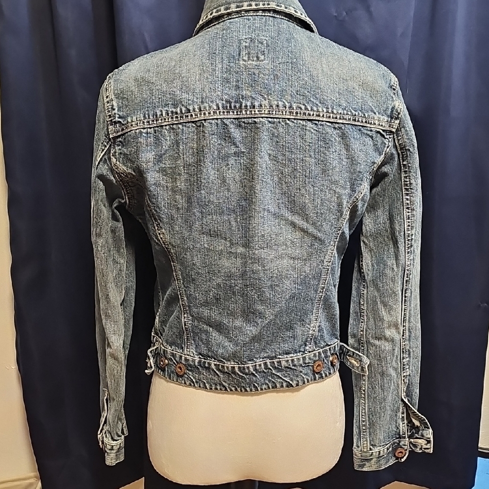 GAP Light Blue Denim Jacket - Picture 2 of 4